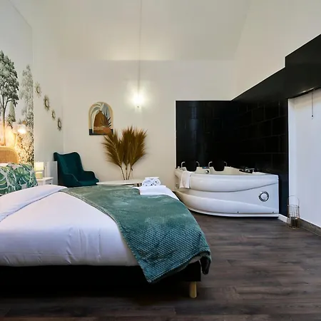 Capstay I Grande Rue - Jacuzzi - Netflix דירה